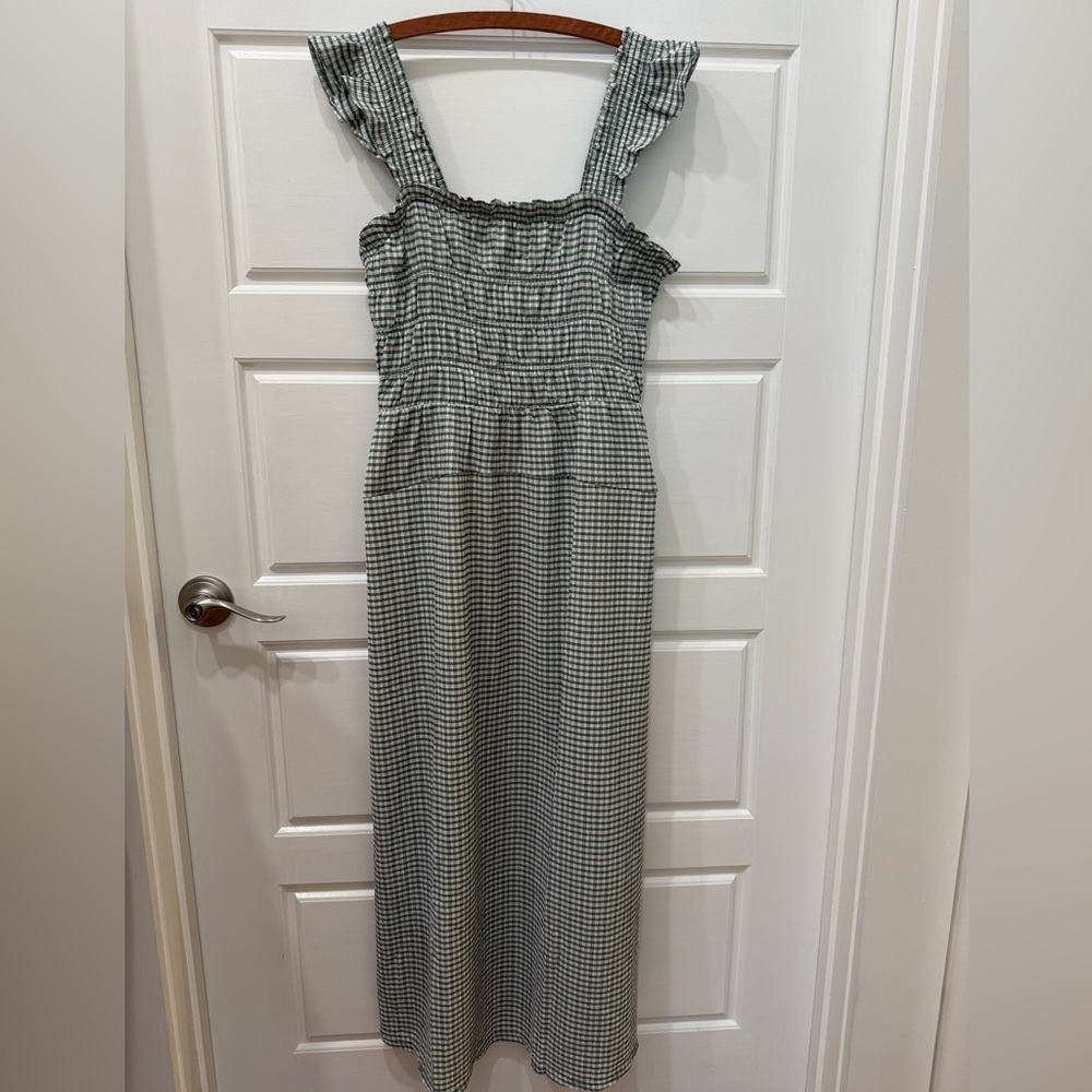 Old Navy Gingham Sage and Cream Sleeveless Maxi Dress